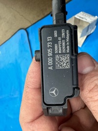 фото thumb №1, Датчик різниці тиск mercedes a0009057313