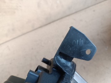 фото thumb №10, Toyota avensis t27 рестайлинг линза led лампа правая левая