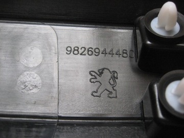 фото thumb №10, Накладка задньої кришки - peugeot 208 ii - 2019