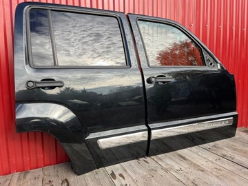 фото thumb №10, Jeep cherokee liberty kk двері правий зад оригінал стан ідеальний стан