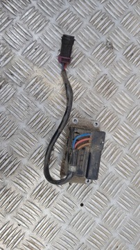 фото thumb №8, Audi a8 d2 реле вентилятора 4a0820521a