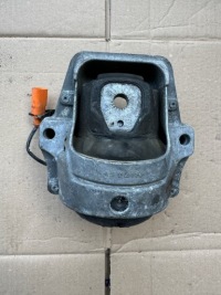 фото thumb №1, Audi a4 b8 подушка двигателя 8k0199381n