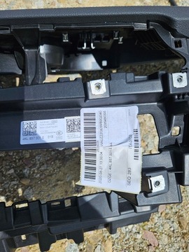 фото thumb №6, Панель роздавальна оригінал капот консоль audi e-tron 4kl857001e