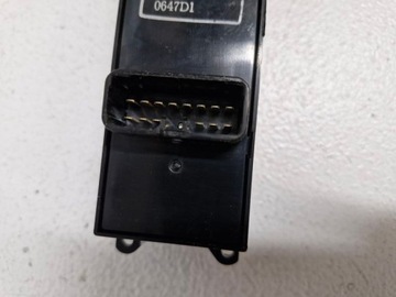 фото thumb №10, Mitsubishi l200 iv 4 переключатель панель стекло левый перед mr587952