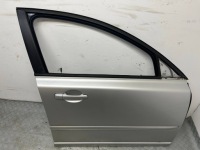Дверей правий перед передні комплектна  volvo v50 рестайлінг  426-26 в Україні, фото thumb