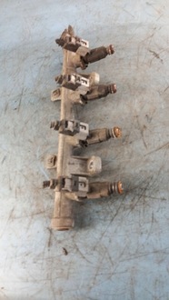 фото thumb №1, Молдинг впрыскная hyundai getz 1.1b 04r