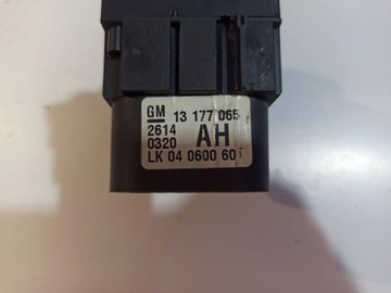 фото thumb №6, Opel vectra c 2004 панелі керування, перемикачі