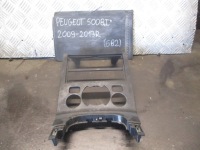 фото thumb №1, Рамка панель повітровід 9807167177 peugeot 5008 i 09-13r.