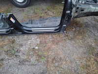 фото thumb №1, Audi q3 8u четверть перед правая сторона порог