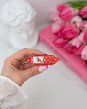 PERSONALIZOWANE KRÓWKI NA WALENTYNKI 1 KG Walentynkowe wzory w serca serce