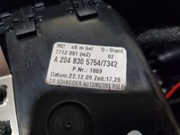 фото thumb №6, Mercedes w204 решётки решётка воздуховод средняя 2048305754