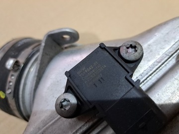 фото thumb №7, Правая интеркулер радиаторов bmw f06 f13 n63 7575406