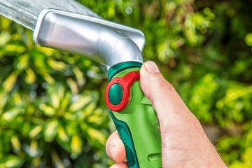 VERTO ZRASZACZ PISTOLETOWY SZEROKI OGRODOWY 15G708
