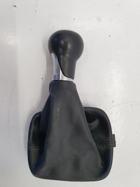 фото thumb №5, Audi q3 8u ручка зміни коробки передач чохол 6b