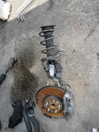 фото thumb №1, Поворотный кулак правая 31280680 volvo v40