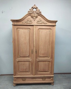 Красивый шкаф из орехового дерева Ludwikowska 3 AntiquesBrands