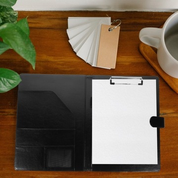 Wywiad dotyczący portfolio biznesowego w folderze biznesowym