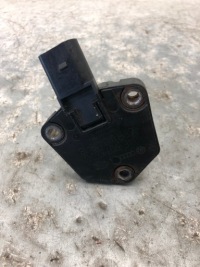 фото thumb №5, Датчик уровня масла vw skoda audi 1.4 tsi czc 04e907660c
