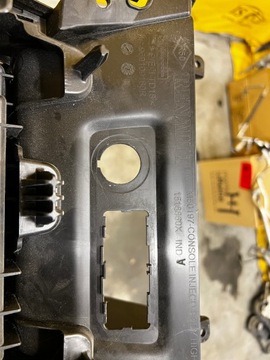 фото thumb №11, Туннель средний подлокотник renault megane iv