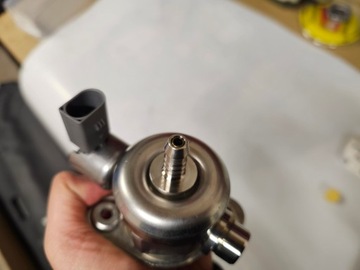 фото thumb №9, Vw audi seat skoda 1.8 2.0 tsi tfsi насос пального 06h127025n низький пробіг