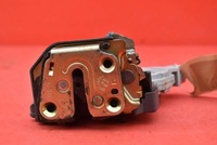 фото thumb №5, Замок дверь правый задняя задний nissan maxima a33 00-05