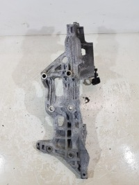 Кронштейн генератора 04l903143b audi a6 a5 2.0tdi cnh в Украине, фото thumb