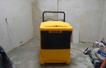 ОСУШИТЕЛЬ ВОЗДУХА MASTER DHP 65