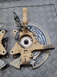 Поворотний кулак перед правий передня права sangyong tivoli 1.6 d e-xdi Недорого, фото thumb