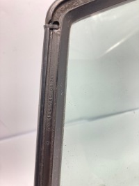фото thumb №10, Стекло дверь правая правое зад задняя сторона пассажир боковая mercedes w124 универсал