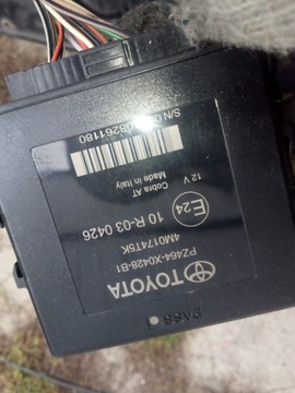 фото thumb №7, Toyota rav4 iii 06-12 бампер зад pdc цвет чёрный 202