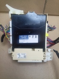 фото thumb №1, Модуль комфорту toyota sienna 3 2011 89221-08070