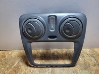 фото thumb №1, Решітка обдув перед dacia dokker 682606882r