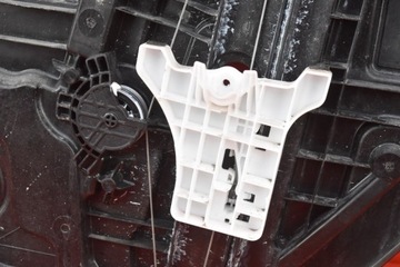 фото thumb №8, Подъемник стекла левый зад 83470-f2000 hyundai elantra 6 vi 19-20