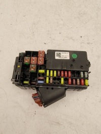 Купить Opel astra k 2017 рамка / модуль предохранителей 15513163, фото thumb