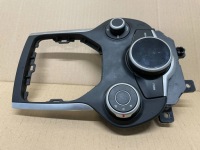 фото thumb №4, Alfa romeo giulia панель управление навигации радио