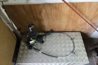 фото thumb №1, Домкрат тросы переключения передач bmw 2 9391195