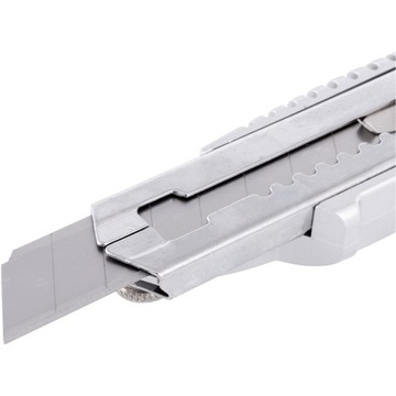 NÓŻ DO TAPET 18MM Z MAGAZYNKIEM + OSTRZA 10szt