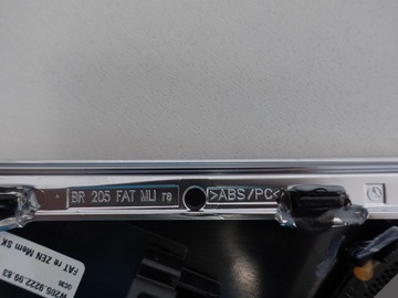 фото thumb №9, Mercedes w205 glc планка dekor панель права перед