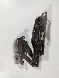 фото thumb №1, Volvo v60 18r- петля капот правий