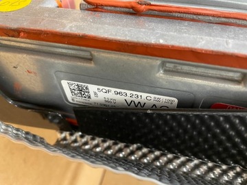 AUDI E TRON ТЕПЛООБМЕННИК 5QF963231C 5QF819013D
