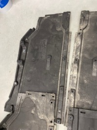 Накладка плита подвеска левая правая a5 8w оригинал Цена, фото thumb