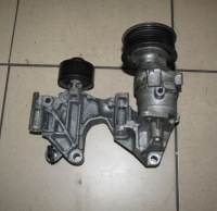 Smart forfour 2 453 кронштейн натягувач ремінь кронштейн Недорого, фото thumb