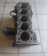 фото thumb №9, Блок двигателя volkswagen t4 ajt 2.5 tdi 046103021
