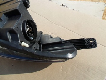 фото thumb №10, Ford fiesta mk 8 mk8 лампа права передня 2017-