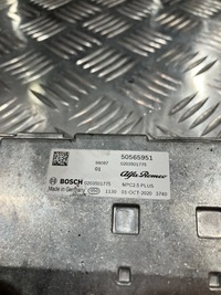 фото thumb №2, Камера перед асистент alfa romeo giulia stelvio 50565951