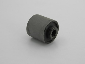 фото thumb №2, Втулка рычага dodge caliber 2.4 srt4 awd