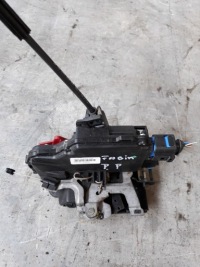 фото thumb №3, Замок правый перед skoda fabia i