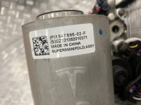 Насос воды теплообменник тепла tesla model 3 17- Оригинал, фото thumb