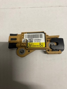 фото thumb №1, Датчик подушка безопасности opel vectra c signum 13102027 bj