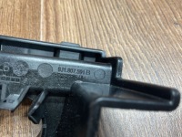 фото thumb №6, Кронштейн корзина датчик pdc перед porsche taycan 9j1807591b